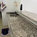 Apt Ventilado, 2 Quartos, Pertinho Da Praia